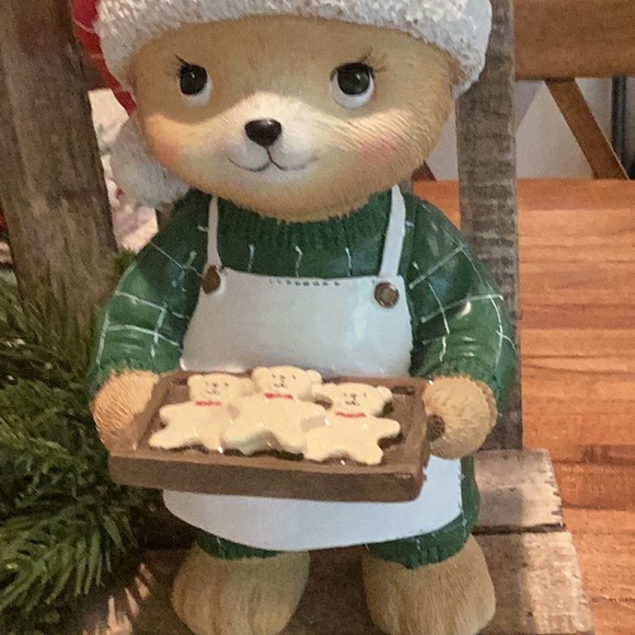 Martha Stewart Christmas Baker Bear - Picture 4 of 5